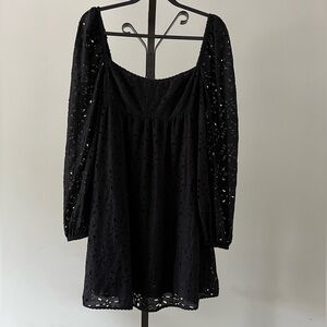 Aritzia Wilfred Eyelet Long Sleeve Dress, Size 2.